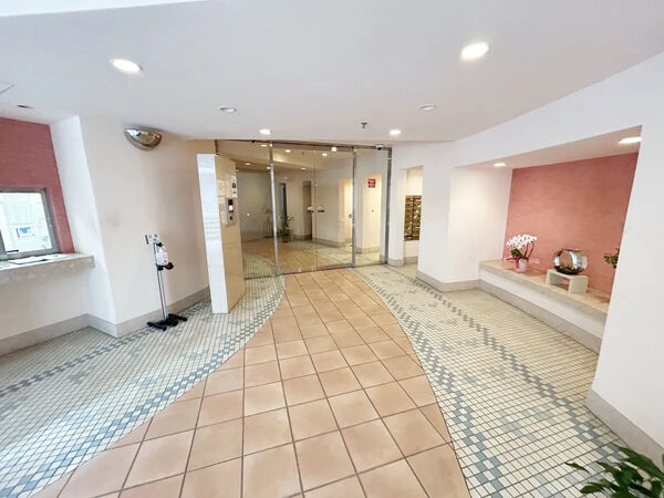 【ビラハイツ北の丸】エントランス2 【ビラハイツ北の丸】エントランス2