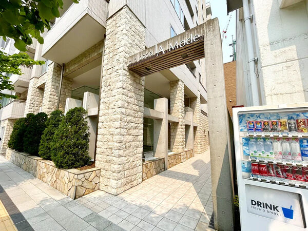 【クリオ大通ラ・モード】エントランス１