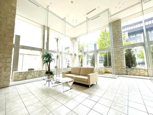 【クリオ大通ラ・モード】エントランス２