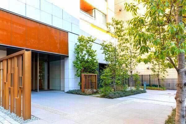 【プラウド虎ノ門】エントランスアプローチ1