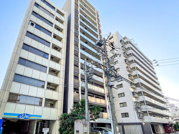 【プレサンスロジェ丸の内CENTRAL CASA】外観