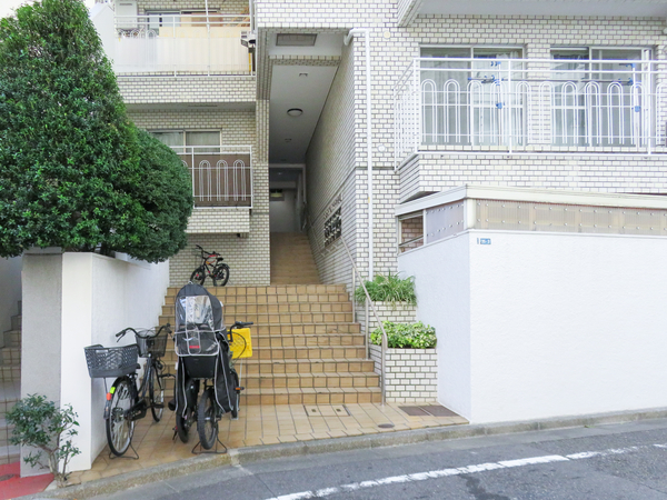 【GSハイム代々木公園】エントランス