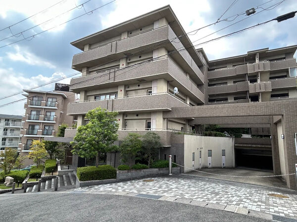 【ベルあやめ池南】外観 【ベルあやめ池南】外観