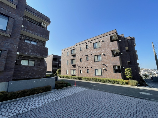 【コートヒルズ白楽東】外観