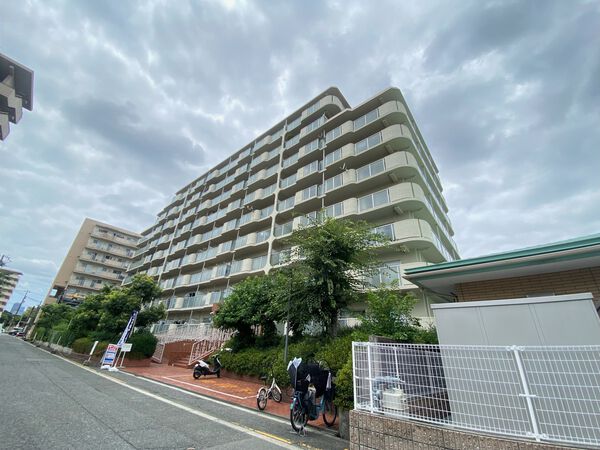 【イトーピア鶴見】外観