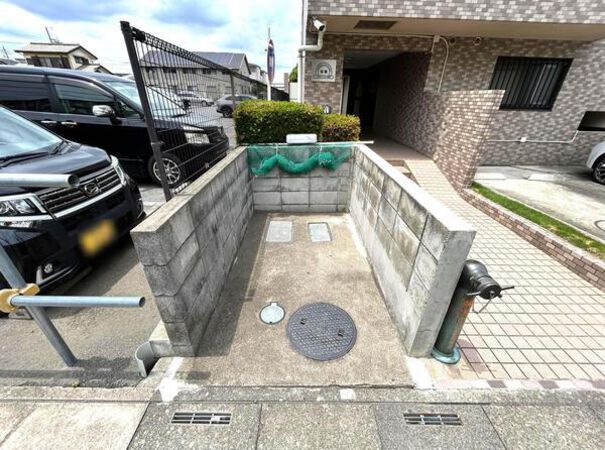 【タカラマンション指扇】ゴミ置き場 【タカラマンション指扇】ゴミ置き場