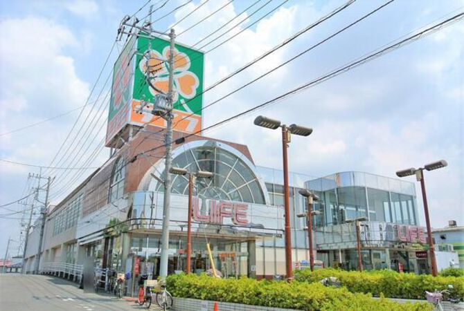 ライフ指扇店