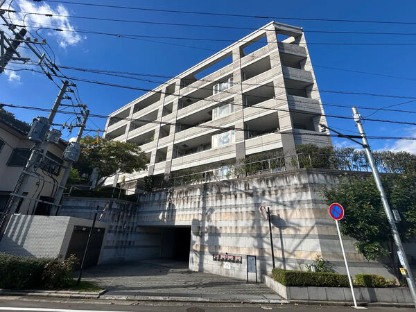 【御所ヶ谷グランドヒルズ】外観1