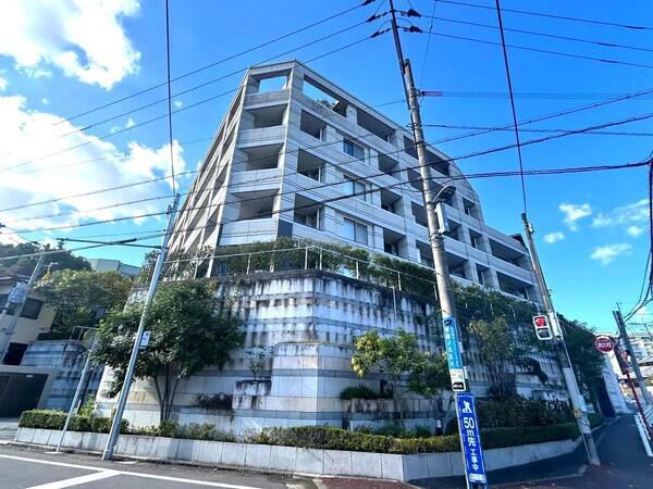 【御所ヶ谷グランドヒルズ】外観2