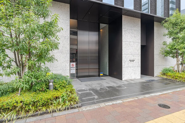 【クレヴィア日暮里THE PLACE】エントランス 【クレヴィア日暮里THE PLACE】エントランス