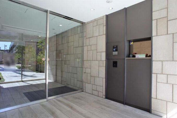 エントランス エントランス