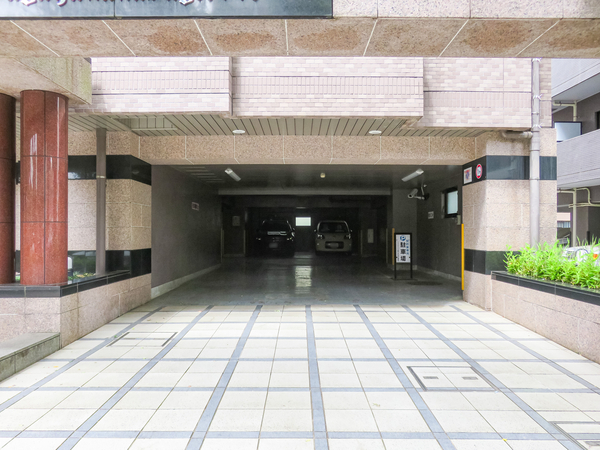 【ライオンズマンション阿佐ヶ谷中杉通り】エントランス 【ライオンズマンション阿佐ヶ谷中杉通り】エントランス