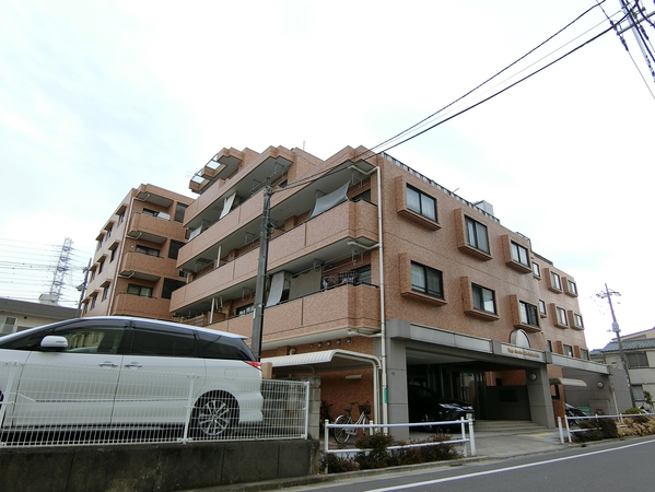 【ライオンズマンション新高島平】外観