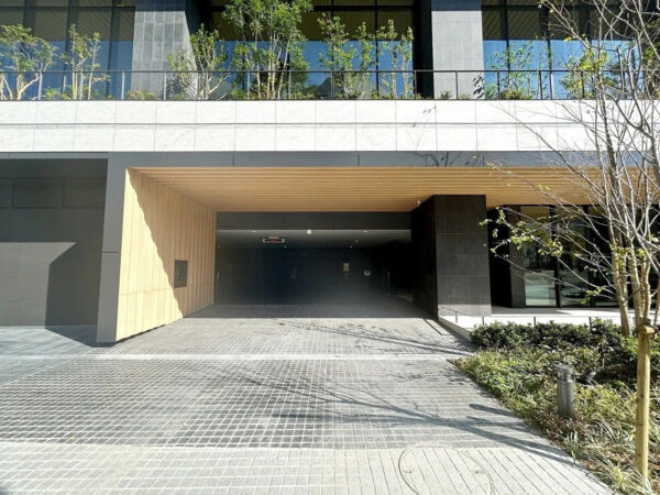 【Brillia Tower箕面船場TOP OF THE HILL】駐車場 【Brillia Tower箕面船場TOP OF THE HILL】駐車場