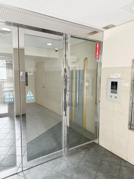 【エスリード梅田新道第2】エントランス