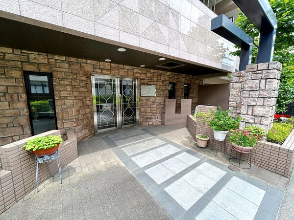 【マイキャッスル府中いちょう通り】エントランス1