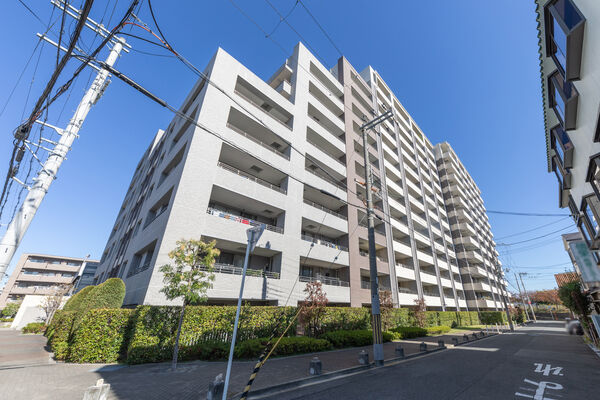 【ステイツグラン吹田垂水町】外観