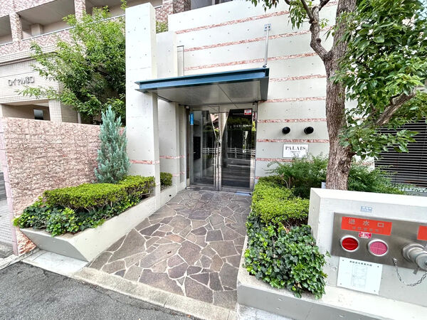 【パレ塚口町】エントランス