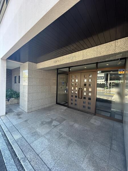 【藤和ハイタウン比治山】エントランス 【藤和ハイタウン比治山】エントランス