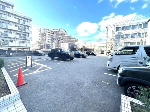 (駐車場) (駐車場)