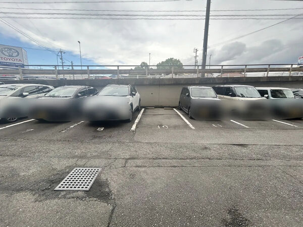 【宝マンション島田橋】駐車場