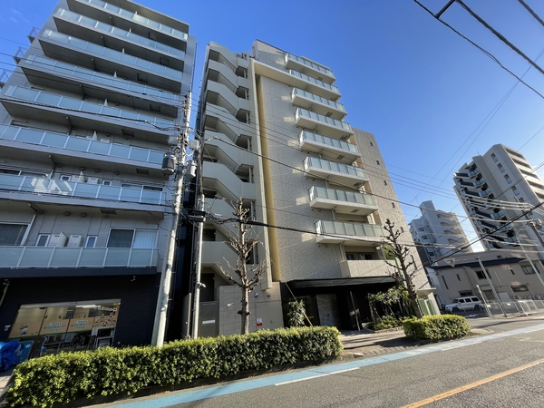 【ルピアシェリール南浦和】外観