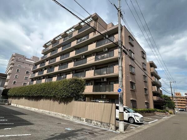 【ライオンズマンション富沢】外観写真