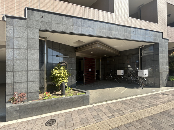 【日神パレステージ西巣鴨】エントランス