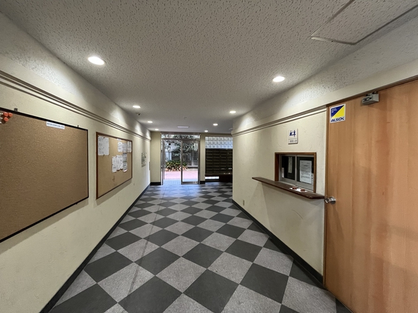 【エメラルドマンション鶴見緑地】ロビー 【エメラルドマンション鶴見緑地】ロビー