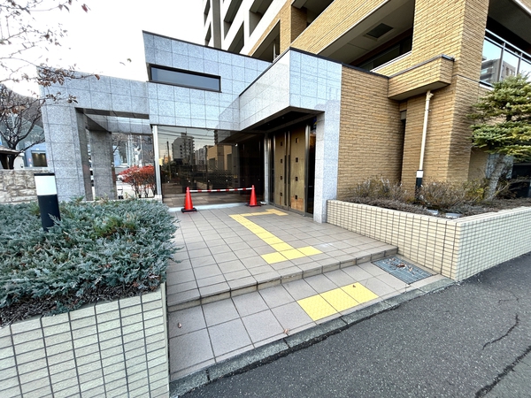 【クリーンリバーフィネス伏見】エントランス 【クリーンリバーフィネス伏見】エントランス