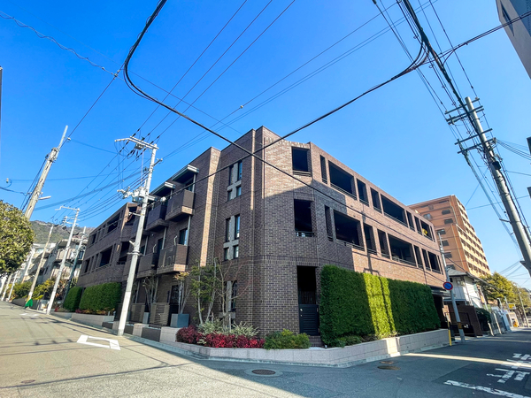 【ワコーレThe岡本】外観