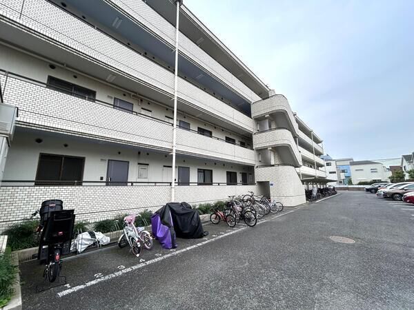 【セルバ大蔵】駐輪場 【セルバ大蔵】駐輪場