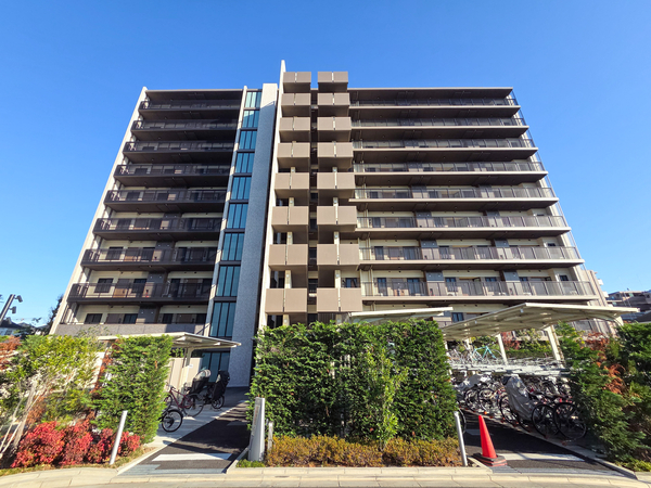 【シュロス府中武蔵野台シルクハウス】外観