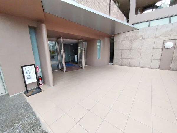 【セラード川越霞ヶ関】エントランス
