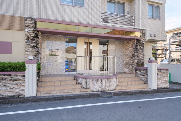 【D’クラディア十日市場メディアーレ】エントランス