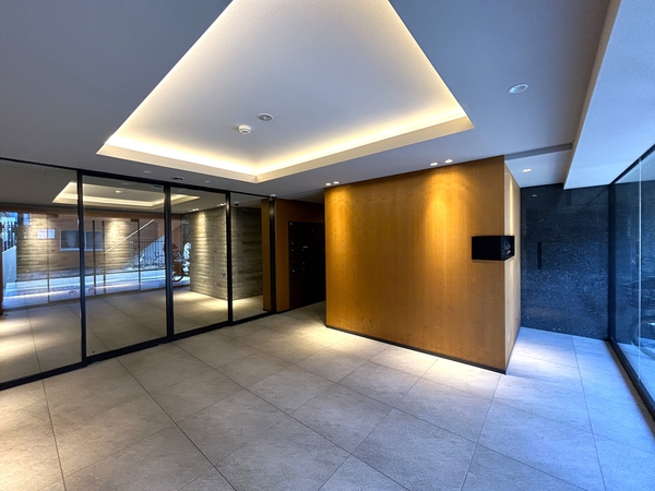 【ファインスクェア世田谷弦巻2】エントランス 【ファインスクェア世田谷弦巻2】エントランス