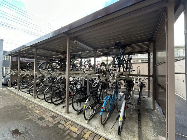 【住友リーベスト宮の沢】駐輪場 【住友リーベスト宮の沢】駐輪場
