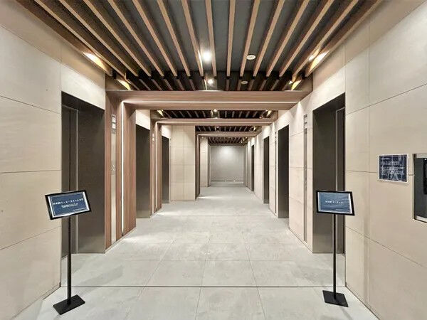 【プラウドタワー相模大野クロス】エレベーターホール