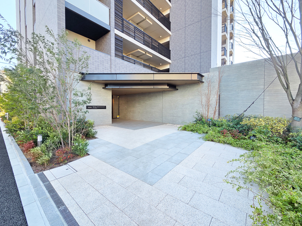 【メイツ川越南台】エントランス