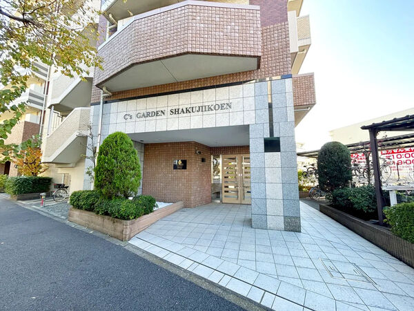 【シーズガーデン石神井公園】エントランス