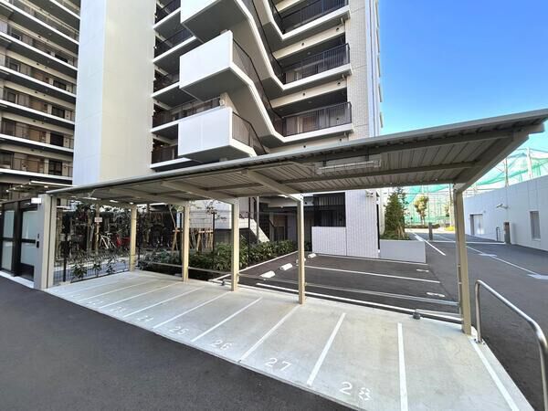 【ルネ江坂江の木町】敷地内 【ルネ江坂江の木町】敷地内