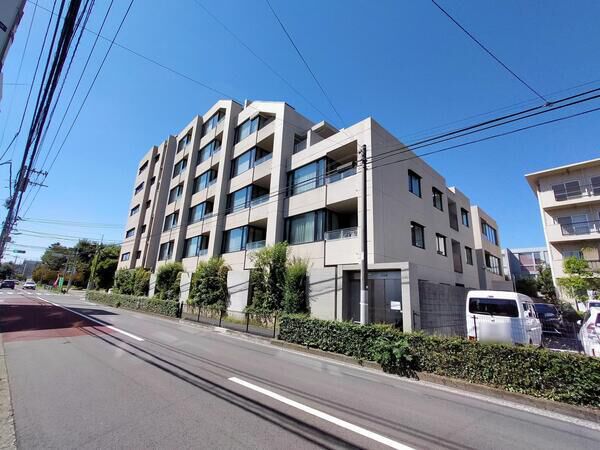 【ヴィークコート駒沢】外観写真