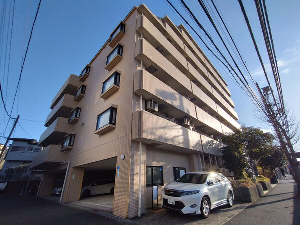 【ライオンズマンション保土ヶ谷第6】外観
