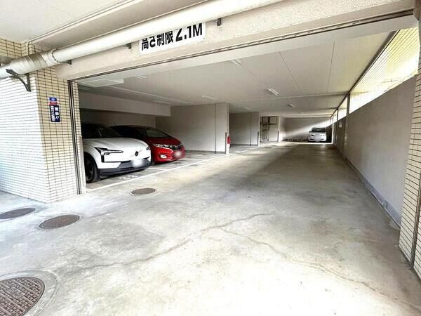 (駐車場) (駐車場)