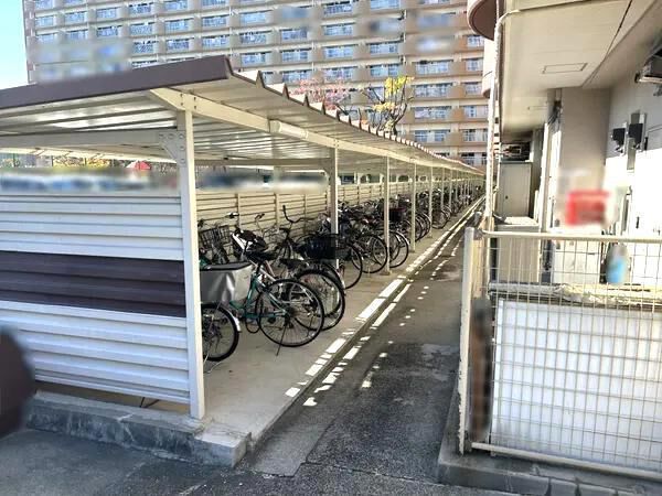 【シティコーポ滝子通】共用部分(駐輪場) 【シティコーポ滝子通】共用部分(駐輪場)