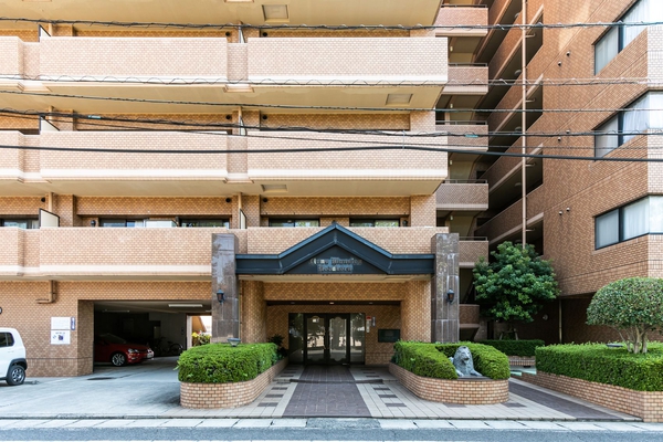 【ライオンズマンション野田公園】エントランス