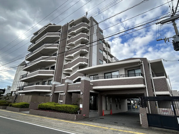 【アーバンパレス室見河畔】外観