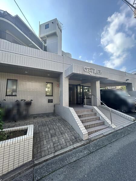 【エーデル廿日市佐方】エントランス