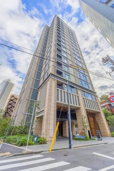 【グランドヒルズ南青山】外観2