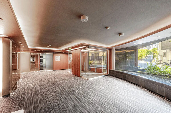 【ロイヤルシーズン白金台】エントランスロビー1 【ロイヤルシーズン白金台】エントランスロビー1